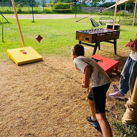 Greenvalleyglamping Sesce Pri Preboldu Экстерьер фото
