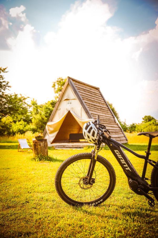 Greenvalleyglamping Sesce Pri Preboldu Экстерьер фото